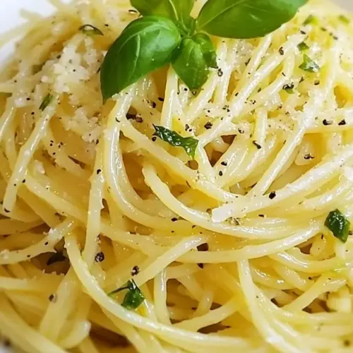 Homemade Spaghetti with Olive Oil and Garlic photo